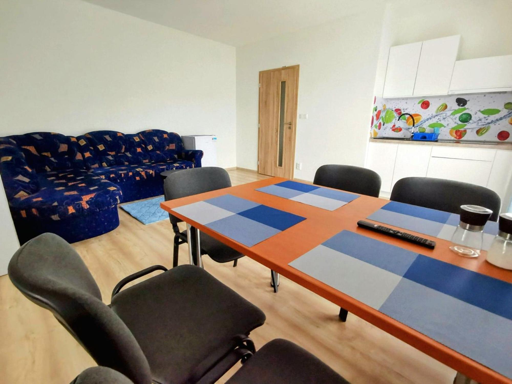 Comenius Apartments - Apartmany Na Rohu スヴィドニーク エクステリア 写真